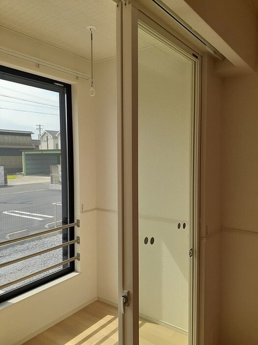 物件内観写真11　(ベランダ・バルコニー)