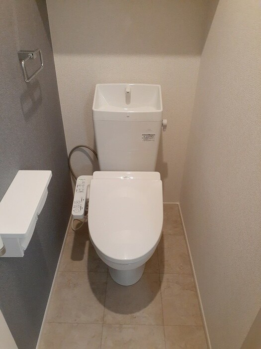 物件内観写真13　(トイレ)