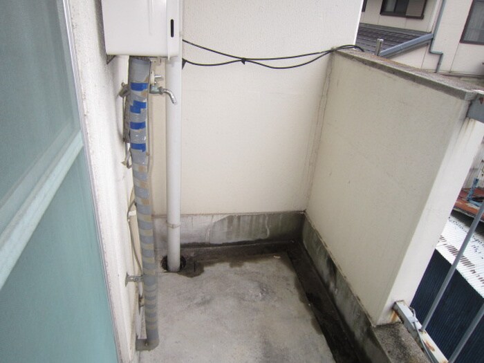 物件内観写真12　(洗濯機置場)