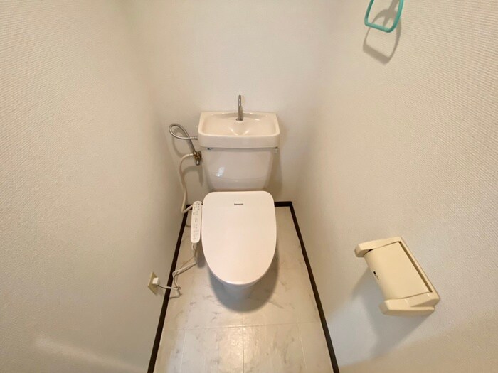 物件内観写真12　(トイレ)