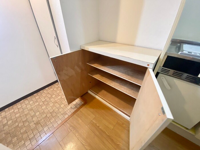 物件内観写真14　(靴箱)