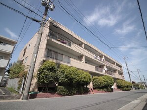 コープ野村一社イレブン(201)外観写真