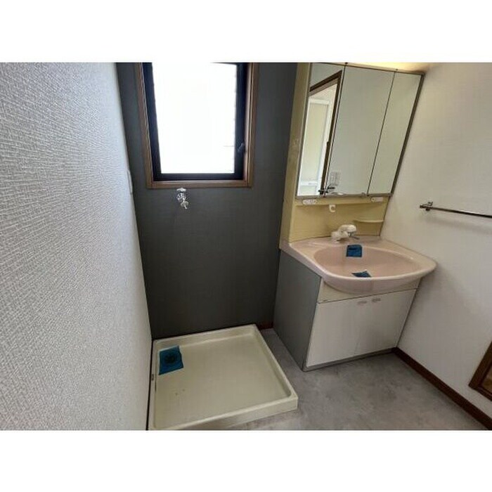 物件内観写真7　(収納)