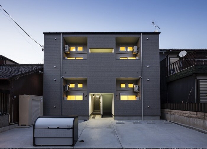 物件外観写真2　(外観写真)