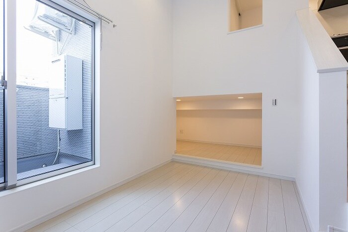 物件内観写真4　(居室)