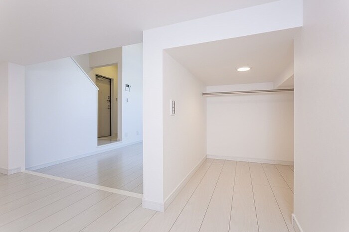 物件内観写真7　(収納)