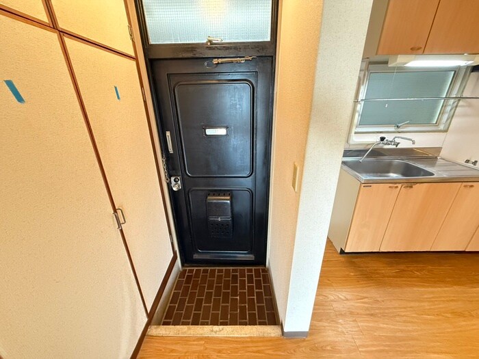 物件内観写真19　(玄関)