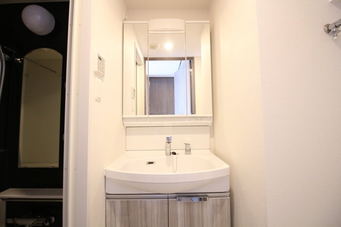 物件内観写真11　(洗面)