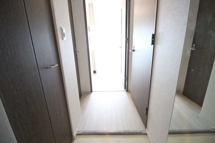 物件内観写真17　(廊下)