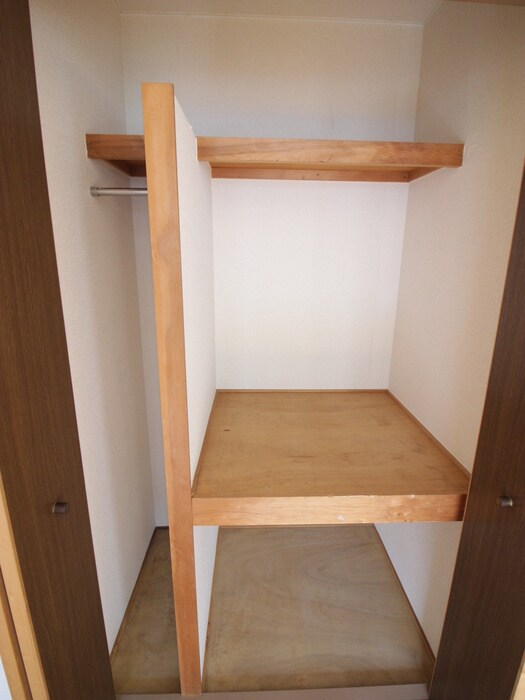 物件内観写真13　(収納)