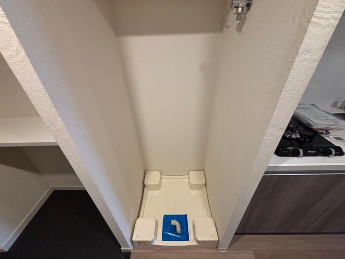 物件内観写真14　(洗濯機置場)