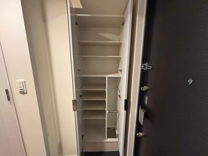 物件内観写真17　(靴箱)