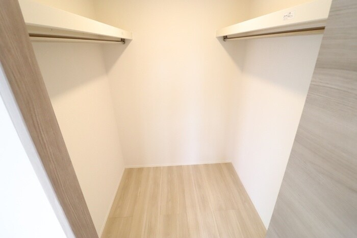 物件内観写真5　(収納)