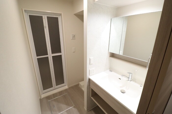 物件内観写真8　(洗面)