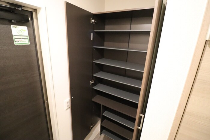 物件内観写真14　(靴箱)