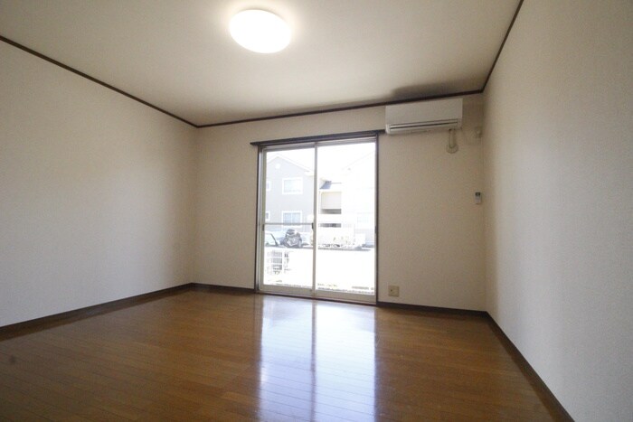 物件内観写真8　(居室)