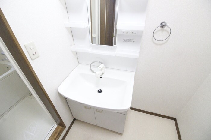 物件内観写真12　(洗面)