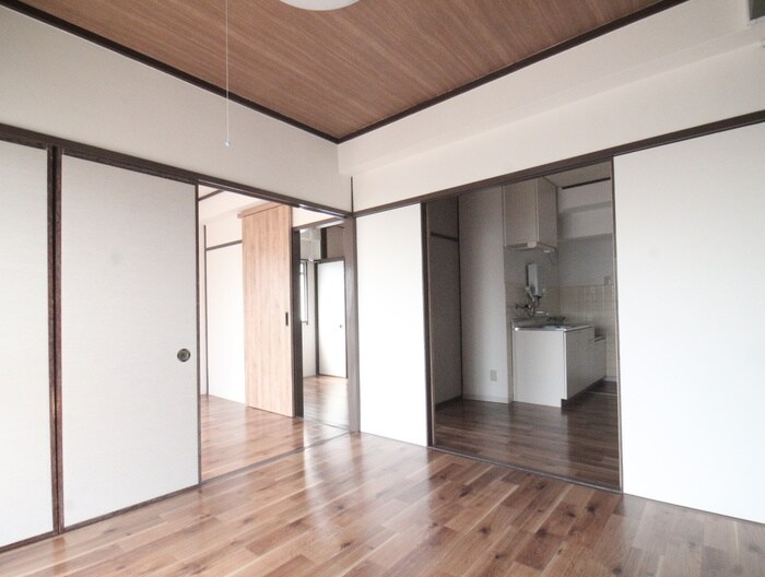 物件内観写真11　(居室)