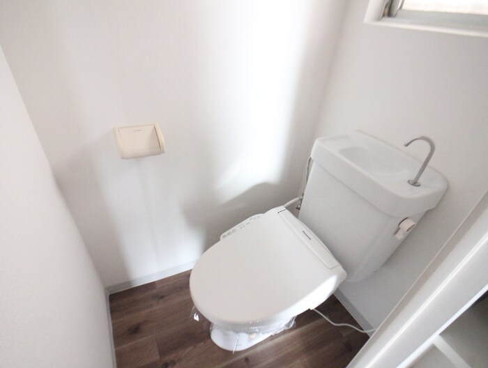 物件内観写真14　(トイレ)