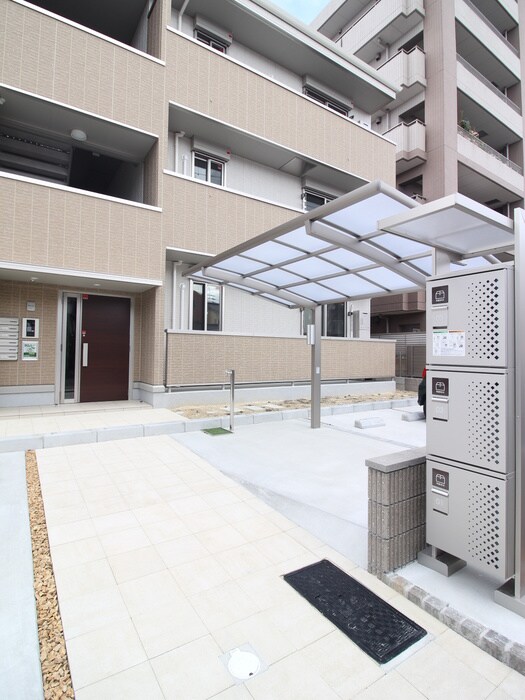 物件外観写真6　(駐輪場)