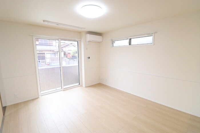 物件内観写真18　(居室)