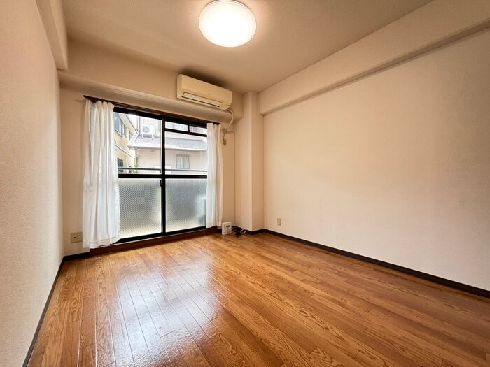 物件内観写真6　(居室)