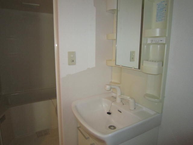 物件内観写真9　(洗面)