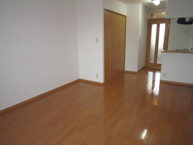 物件内観写真13　(居室)