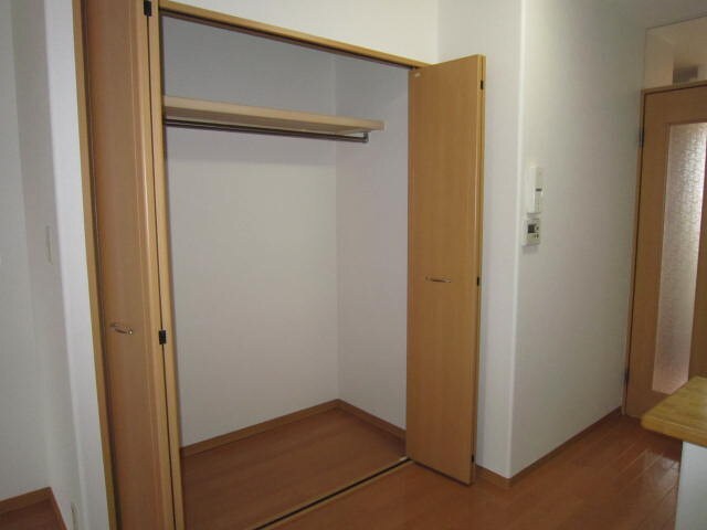 物件内観写真16　(収納)