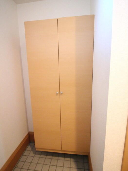 物件内観写真15　(靴箱)