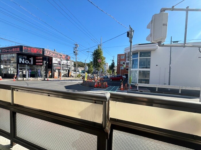 物件内観写真15　(室内からの展望)