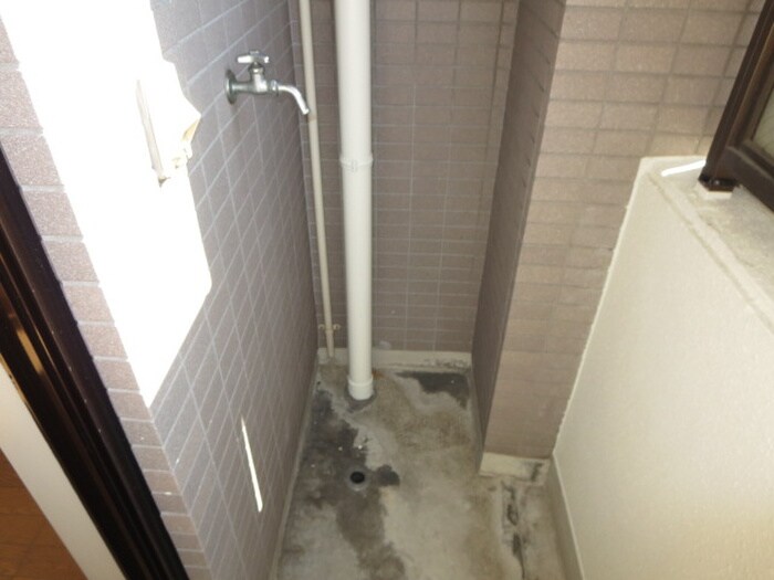 物件内観写真19　(洗濯機置場)