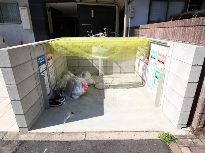 物件外観写真4　(建物設備)