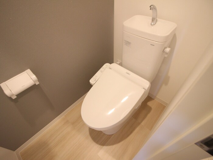 物件内観写真13　(トイレ)