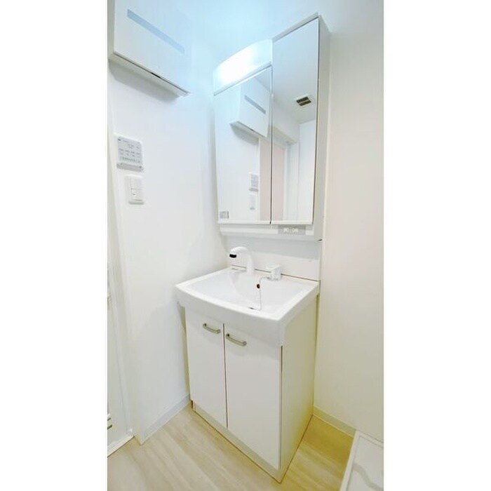 物件内観写真13　(洗面)