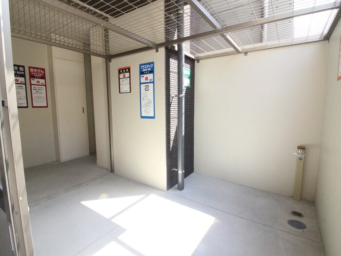 物件外観写真6　(建物設備)