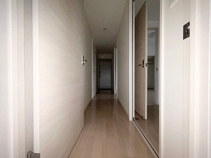 物件内観写真18　(廊下)