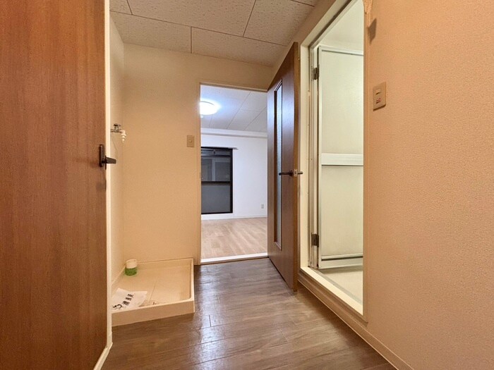 物件内観写真17　(廊下)