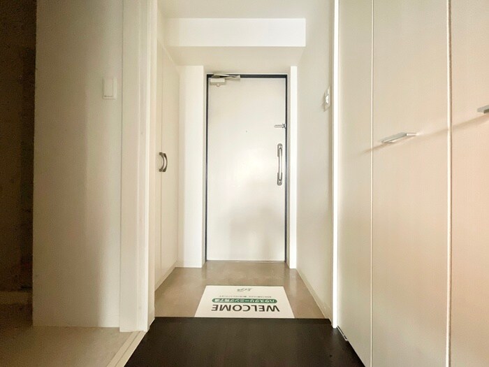 物件内観写真17　(玄関)