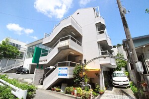 ヴァンベール八事外観写真