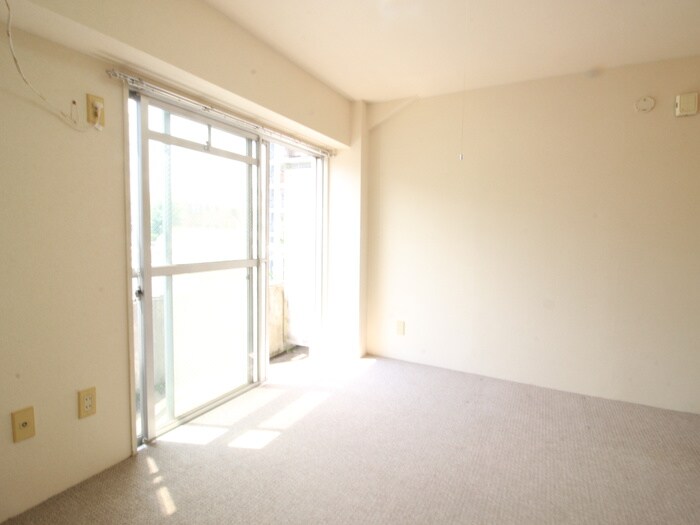 物件内観写真16　(居室)