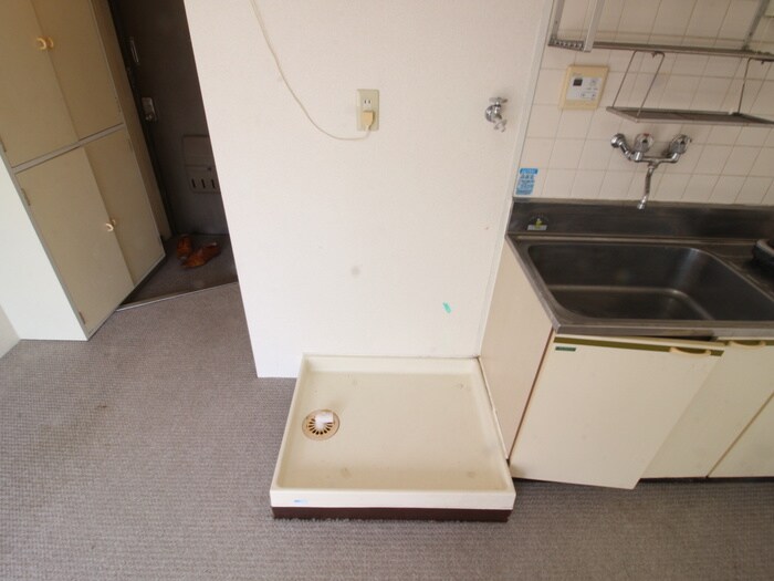 物件内観写真19　(洗濯機置場)