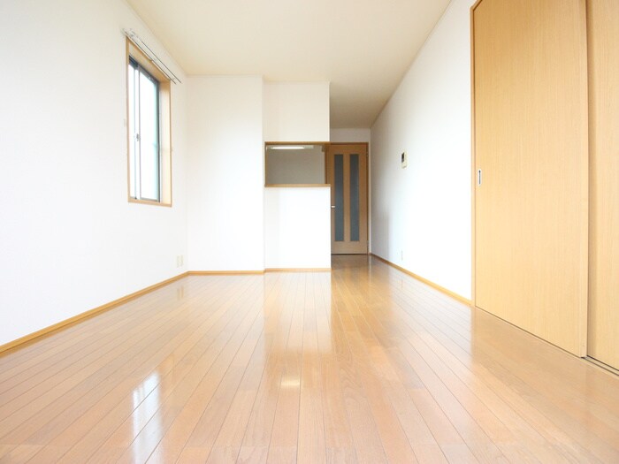 物件内観写真4　(居室)