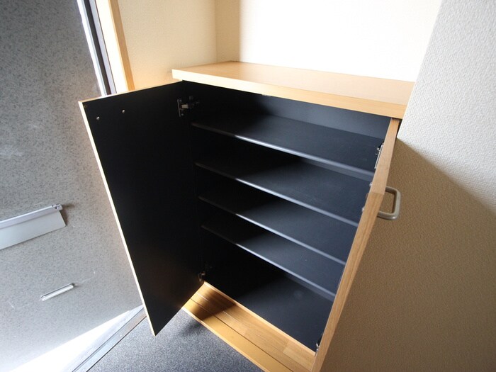 物件内観写真10　(靴箱)