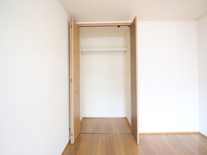 物件内観写真12　(収納)