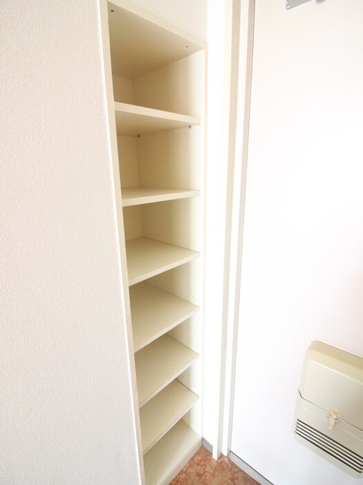 物件内観写真15　(靴箱)