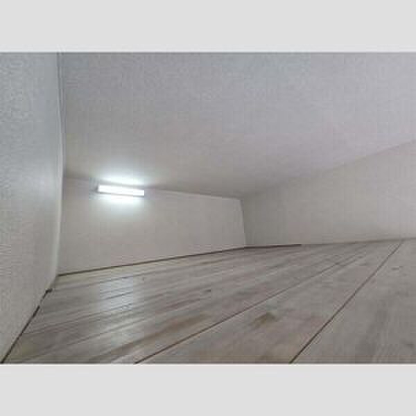 物件内観写真5　(ロフト)