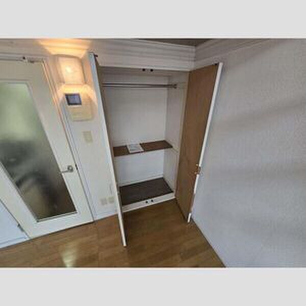 物件内観写真6　(収納)