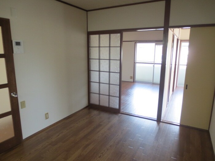 物件内観写真6　(居室)