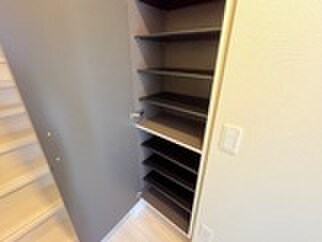 物件内観写真15　(靴箱)